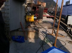 高压自增强气缸强度优化千斤顶结构尺寸